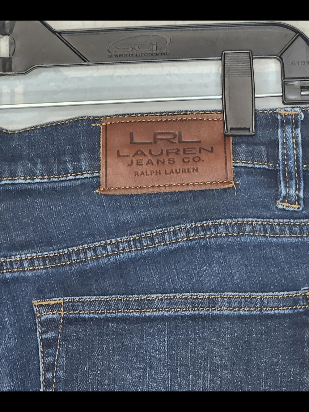 Lauren Ralph Lauren Women's Dark Blue Denim Cut-Off Jeans Shorts.
